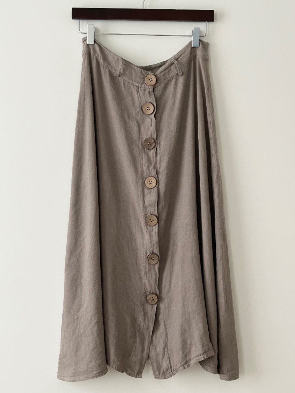 Classic Button-Front Midi Skirt in Taupe